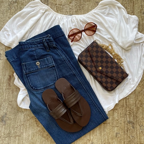 Winged Flowy Top Size S. White. - Picture 7 of 8